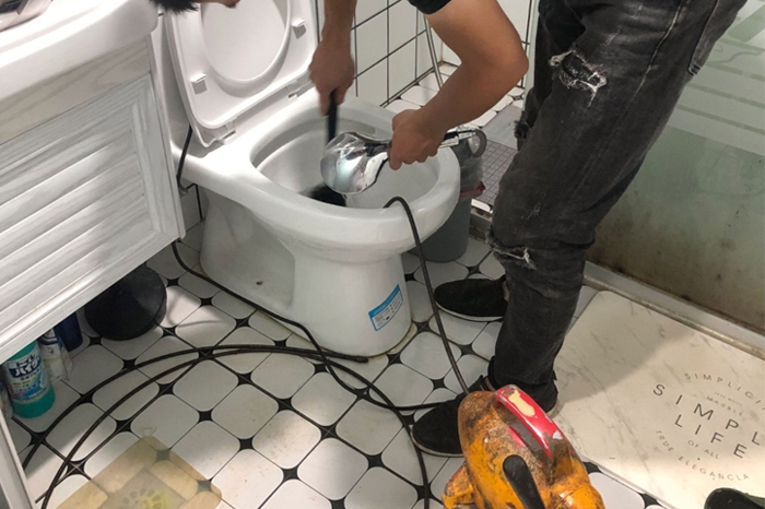 茄子河疏通下水道